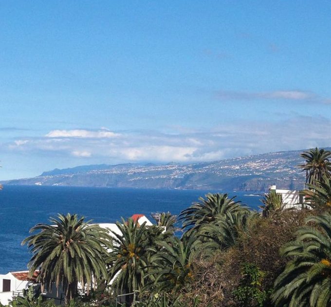 Canary Islands Holidays. Find the Best Deals, Largest selection of Hotel/Villa accomodation, flights, car hire and activities exclusively in the Canary Islands.